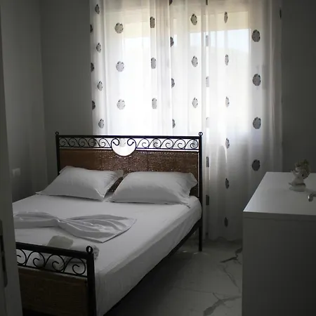 Blue Days Apartment Himare